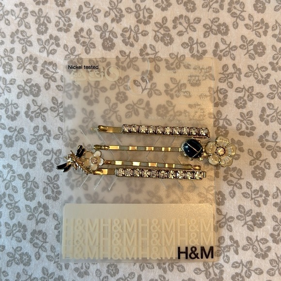 πFREEπ w 3+ item bundle - Picture 1 of 2